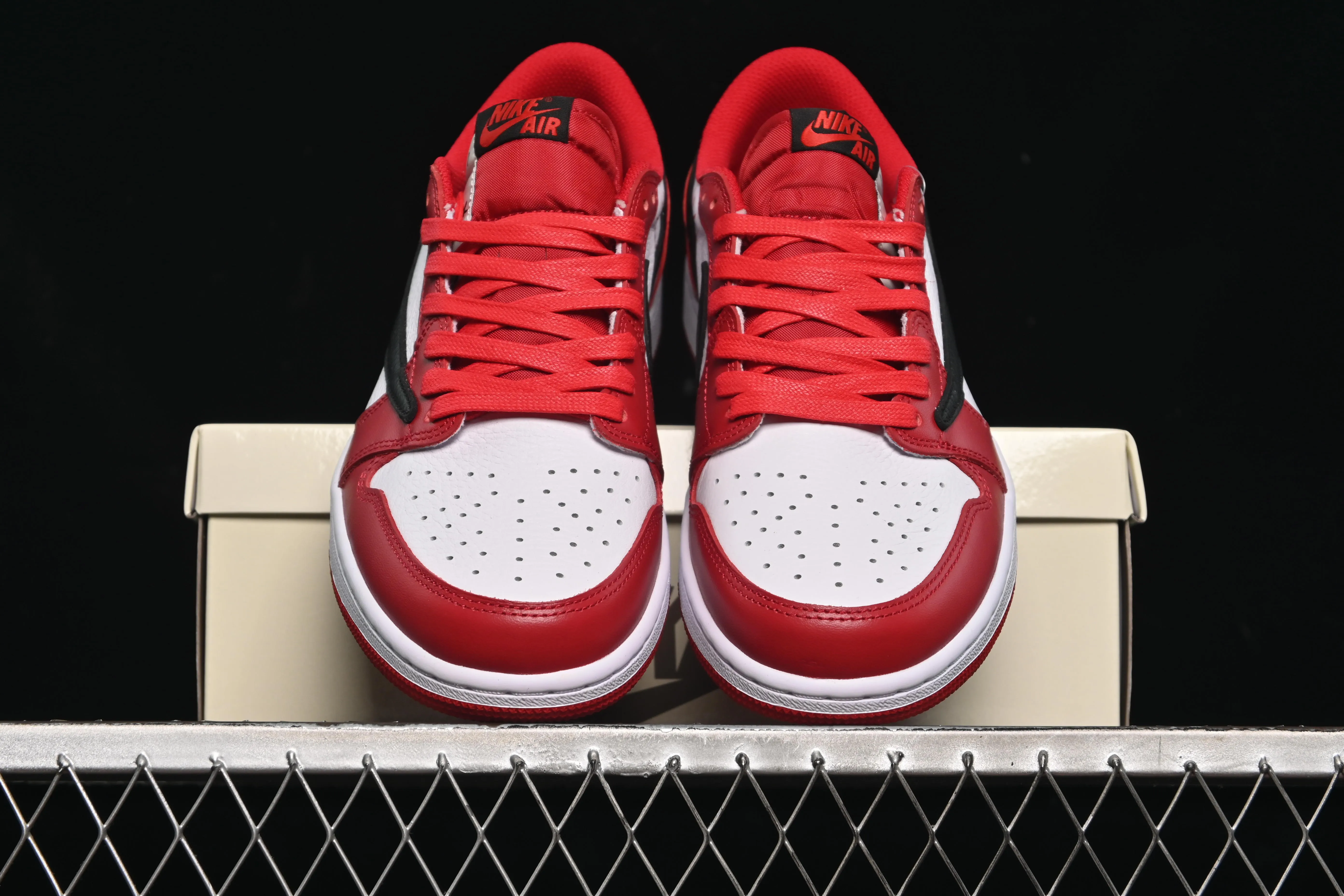 All categories Air Jordan Jordan series basketball shoes Air Jordan 1 Low LW version Travis Scott x Air Jordan 1 Low OG AJ1 Joe 1 undercut low DM7866-101